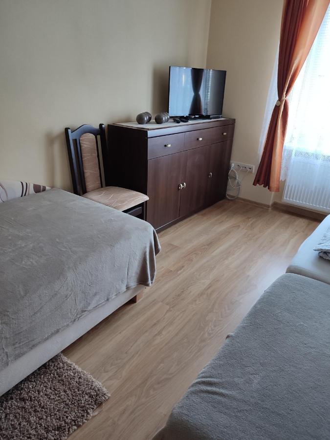 Barnabas Rusnak Ubytovanie V Sukromi Mucin Exterior foto